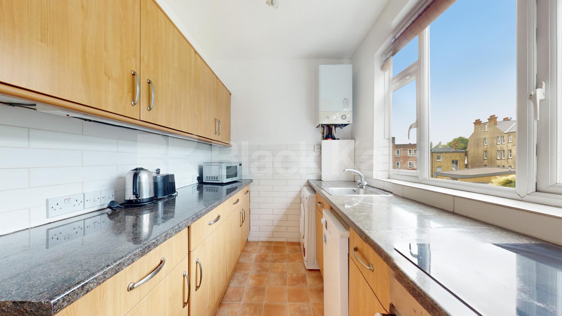 Modern Apartment Minford Gardens, Shepherds Bush